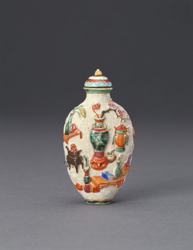 图片[2]-Pink carved porcelain antique snuff bottle-China Archive